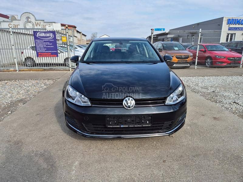 Volkswagen Golf 7 1.2 b