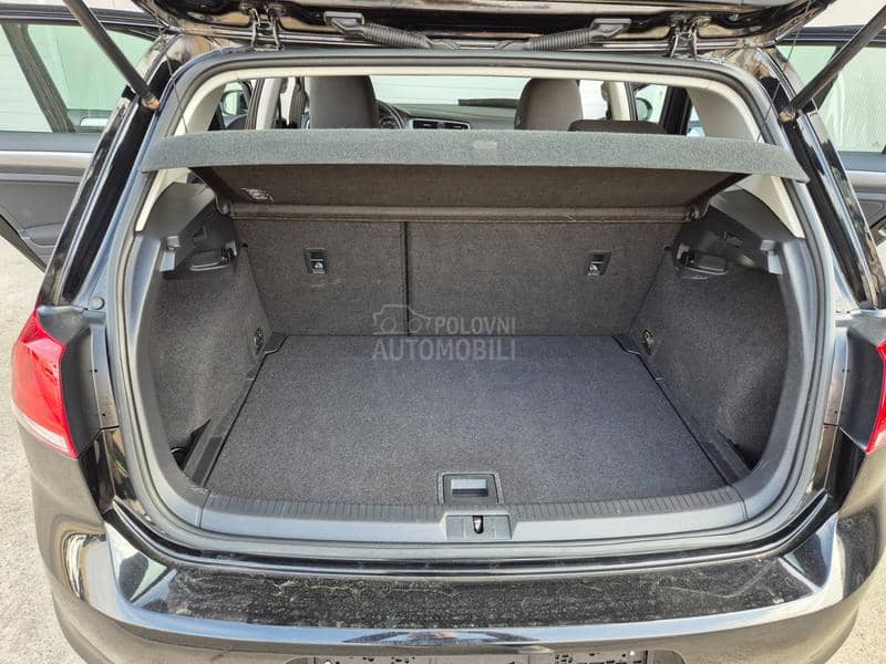 Volkswagen Golf 7 1.2 b