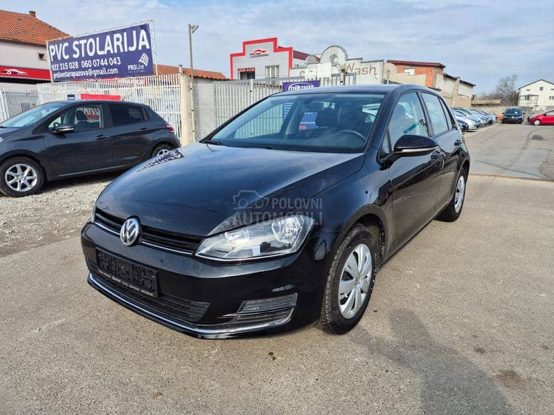 Volkswagen Golf 7 1.2 b