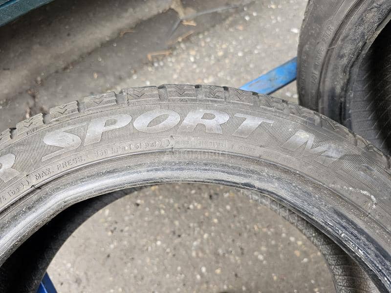 Dunlop 205/45 R16 Zimska