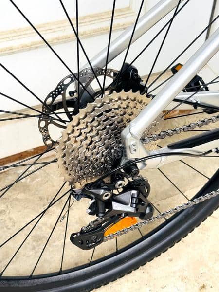 Specialized Sirrus x 28