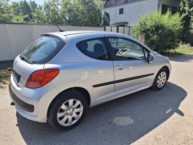 Peugeot 207 1.4