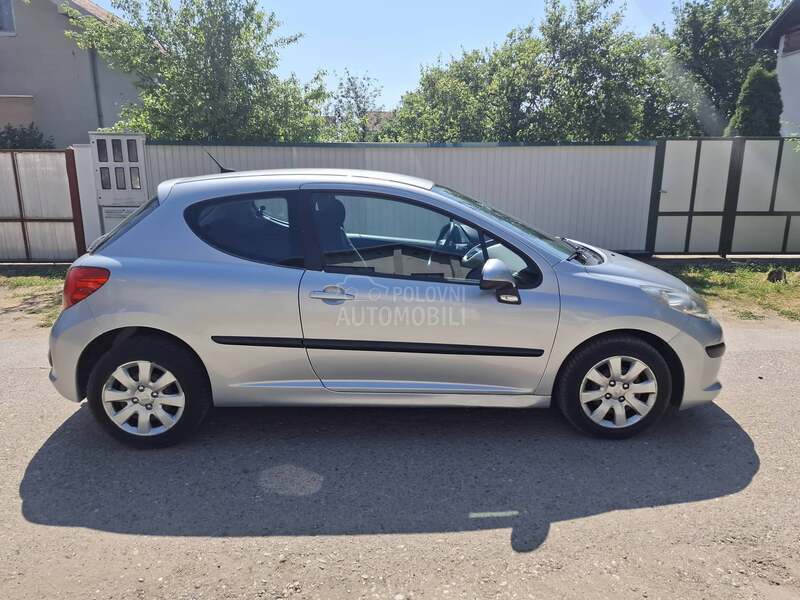 Peugeot 207 1.4