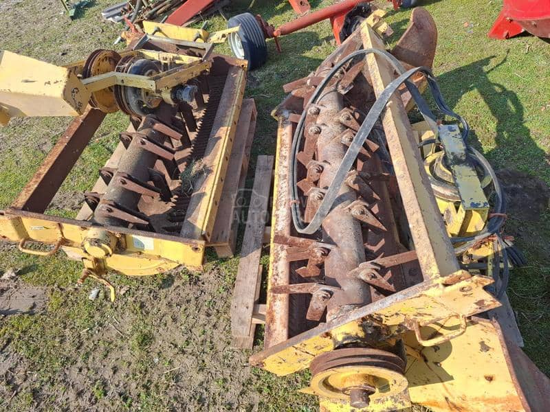2 secke za New holland