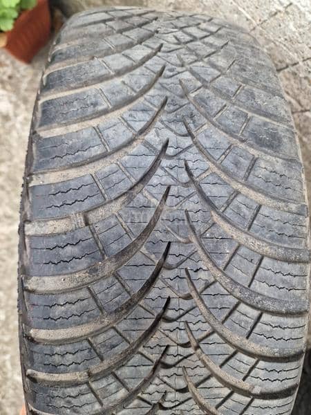 Esa Tecar 205/55 R16 Zimska