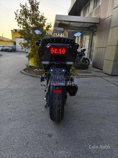 Kawasaki Versys 1100S