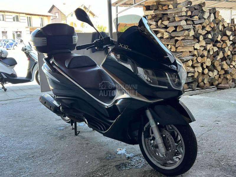 Piaggio x10
