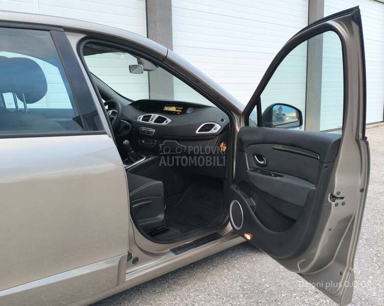 Renault Scenic 1.5 DCI