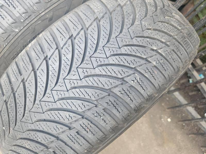 Nexen 235/60 R16 Sve sezone