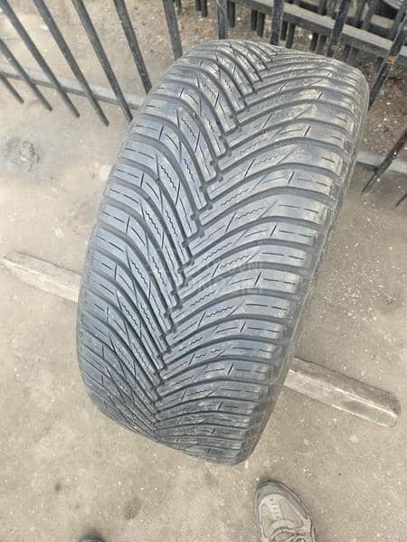 Maxxis 245/40 R20 Sve sezone