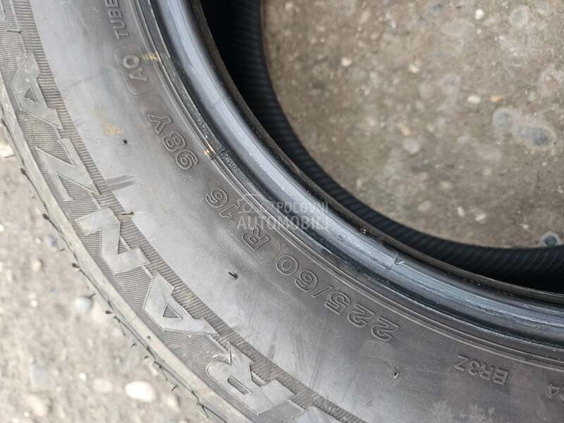 Bridgestone 225/60 R16 Letnja