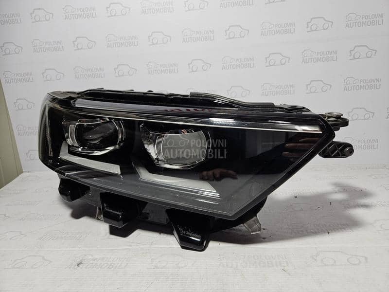 T ROC FAR DESNI FULL LED