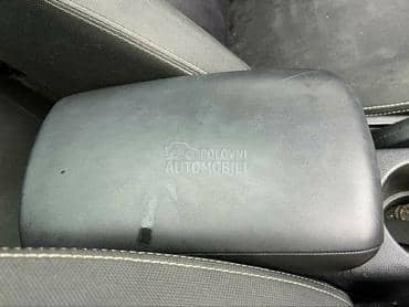 Naslon za ruke za Nissan Qashqai od 2006. do 2013. god.