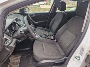 Sedista karavan za Opel Astra J