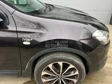 Krilo desno crno GABG za Nissan Qashqai od 2006. do 2013. god.