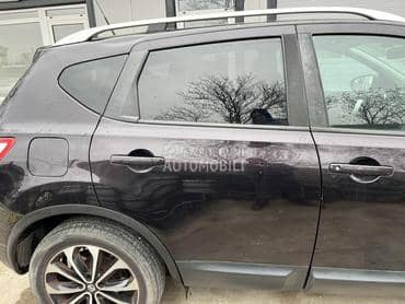 Vrata zadnja desna crna GABG za Nissan Qashqai od 2006. do 2013. god.