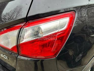 Stop svetlo desno za Nissan Qashqai od 2009. do 2013. god.