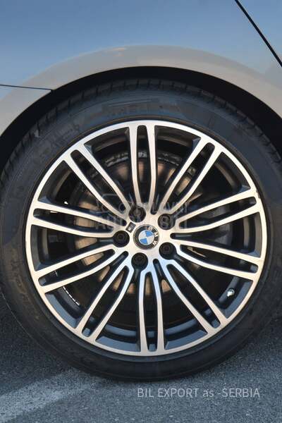 BMW 520 2.0 XDRIVE M PAKET