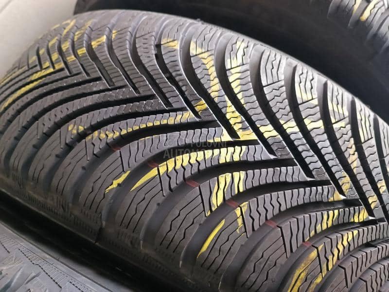 Michelin 215/60 R17 Zimska