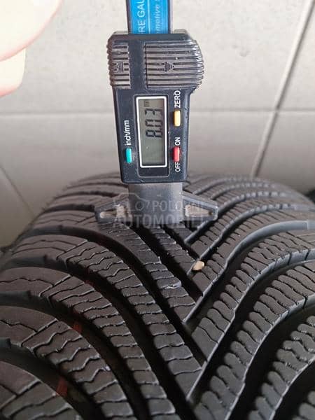 Michelin 215/60 R17 Zimska