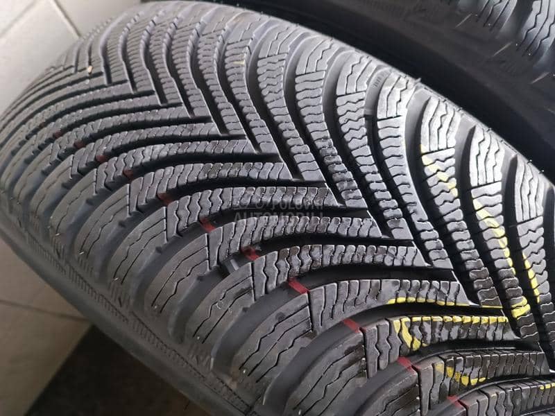 Michelin 215/60 R17 Zimska