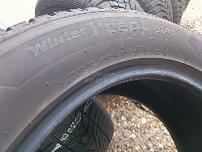 Hankook 235/55 R18 Zimska