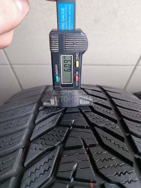 Hankook 235/55 R18 Zimska