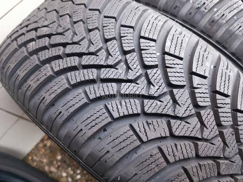 Falken 205/60 R17 Zimska