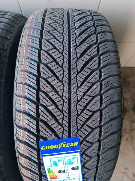 Goodyear 245/45 R18 Zimska