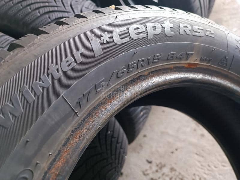 Hankook 175/65 R15 Zimska