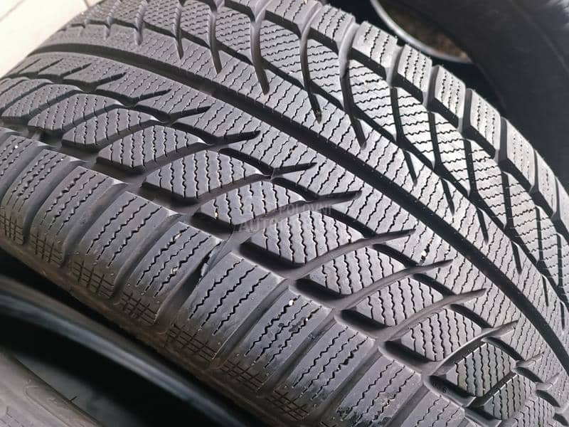 Goodride 245/40 R18 Zimska