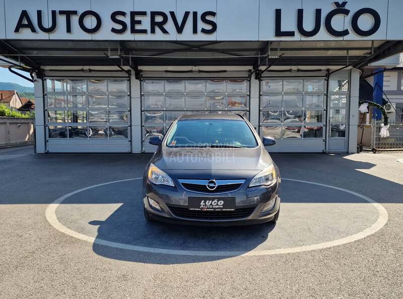 Opel Astra J 1.7 CDTI