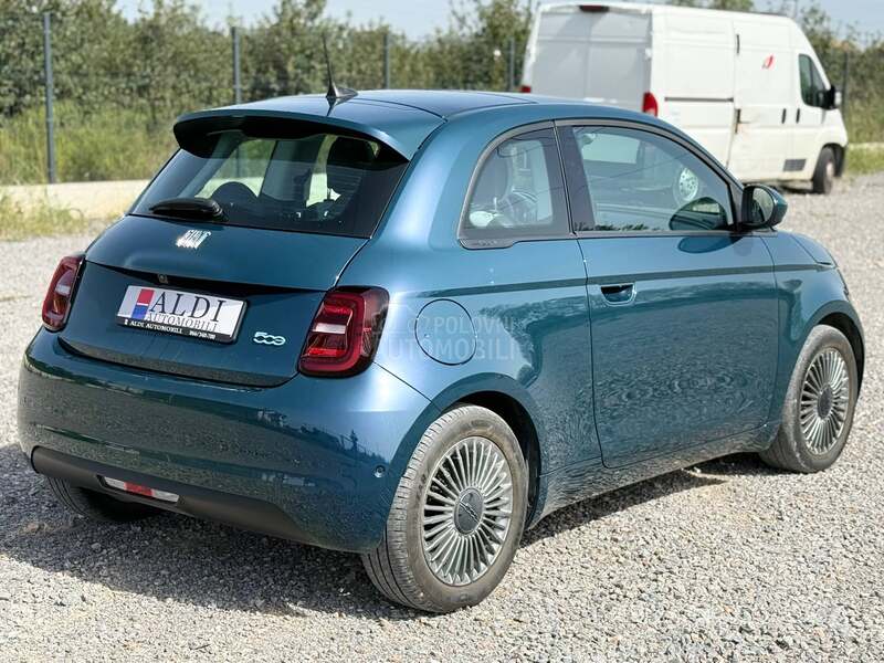 Fiat 500e Icone