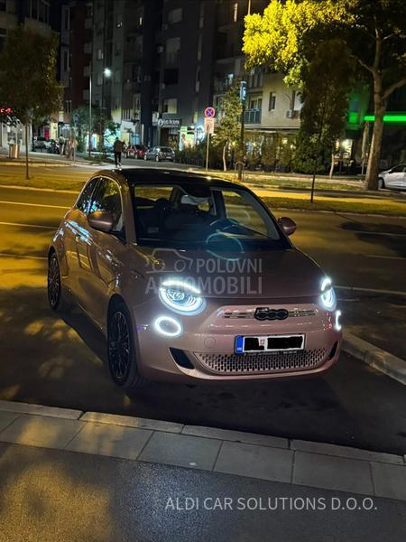 Fiat 500e LA Prima