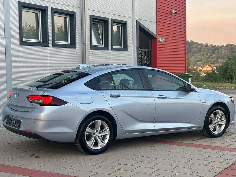 Opel Insignia 1.6CDTI KES