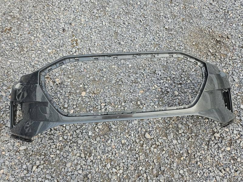 E TRON BRANIK 4KE PREDNJI