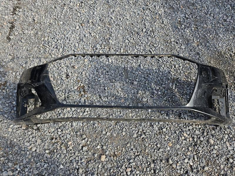 A4 8W0 BRANIK PREDNJI S LINE