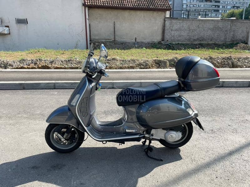 Piaggio Vespa GT