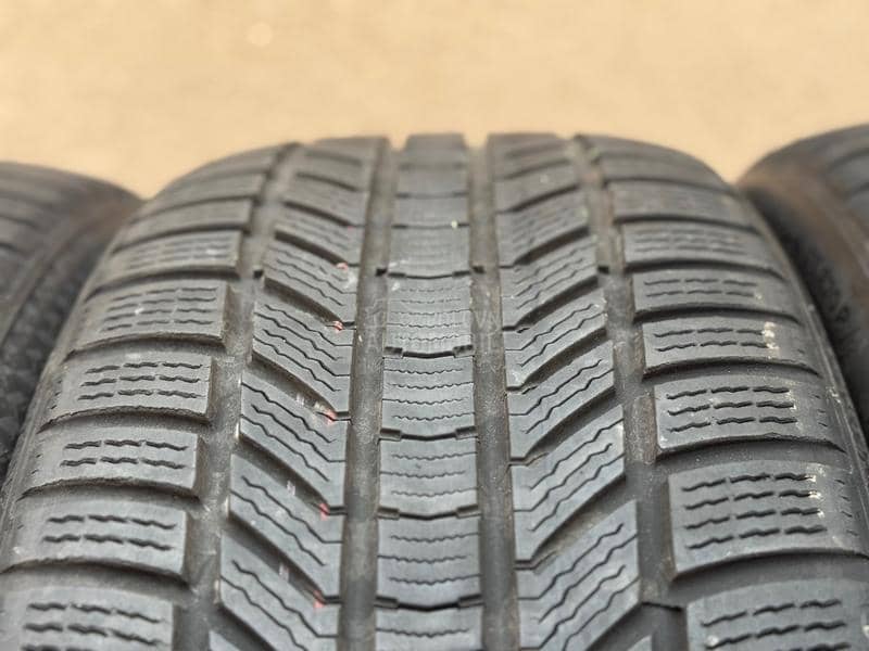Continental 255/40 R21 Zimska