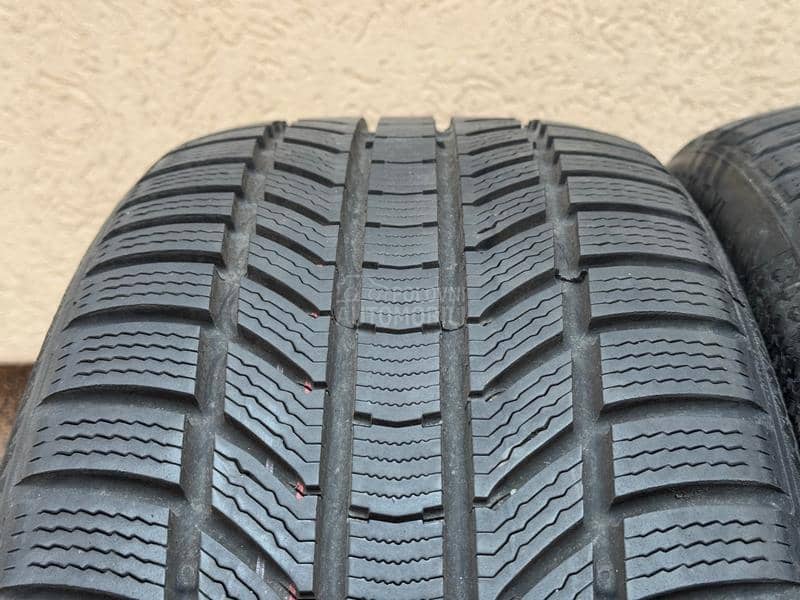 Continental 255/40 R21 Zimska