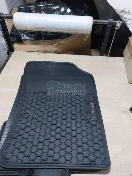 Tipske gumene patosnice