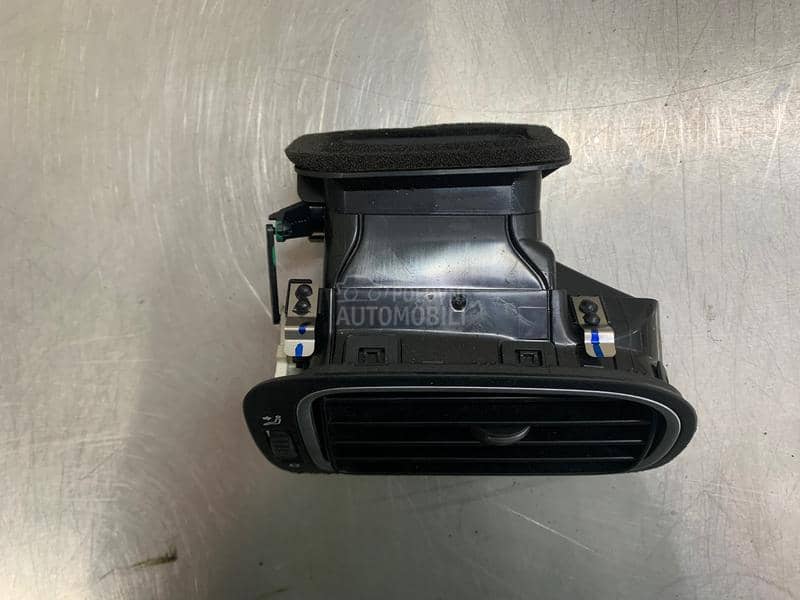 Rešetka ventilacije