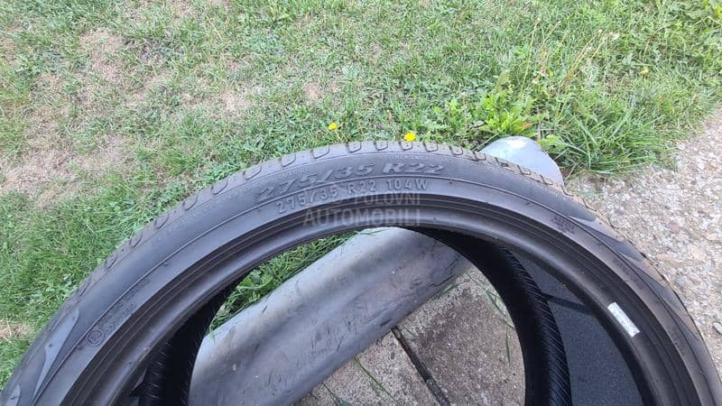 Pirelli 275/35 R22 Letnja
