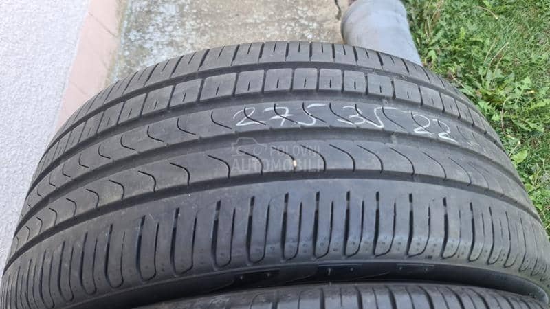 Pirelli 275/35 R22 Letnja