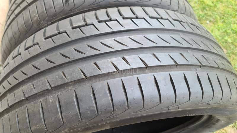 Continental 235/50 R19 Letnja