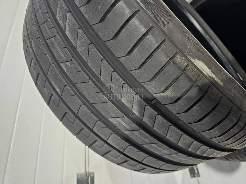 Pirelli 275/35 R21 Letnja