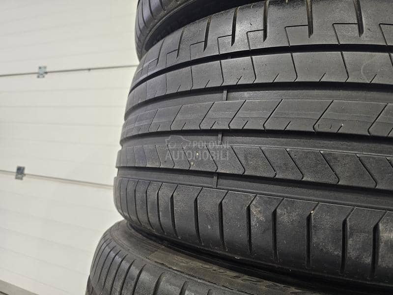 Pirelli 275/35 R21 Letnja
