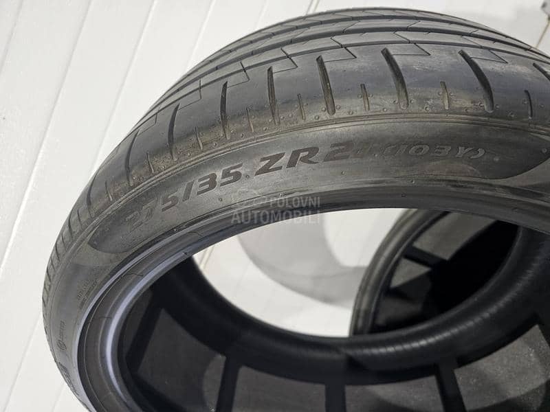 Pirelli 275/35 R21 Letnja