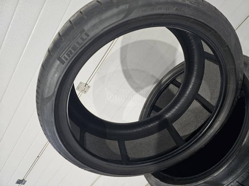 Pirelli 275/35 R21 Letnja