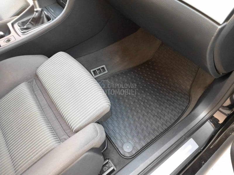 Tipske gumene patosnice